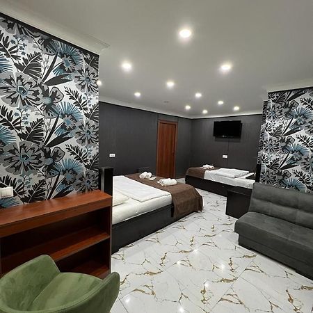 Elno Hotel Tbilisi Ngoại thất bức ảnh