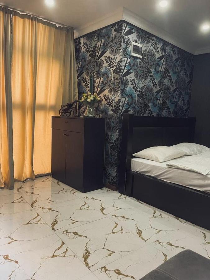 Elno Hotel Tbilisi Ngoại thất bức ảnh