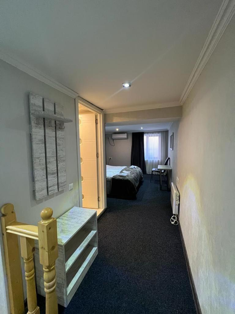 Elno Hotel Tbilisi Ngoại thất bức ảnh