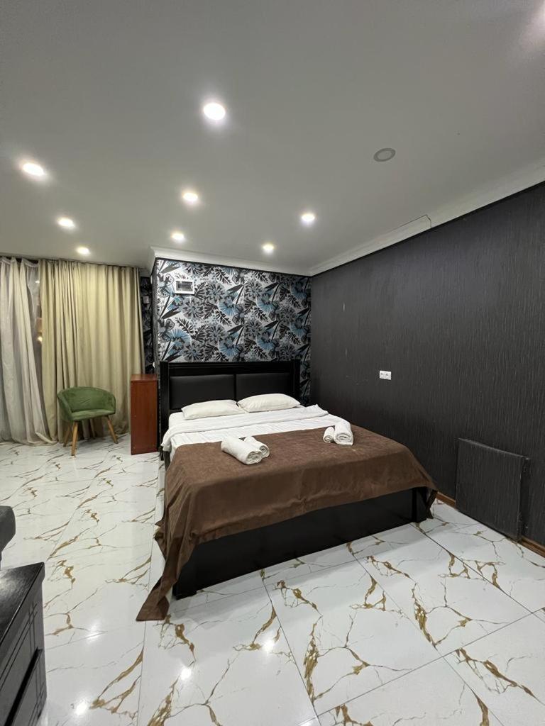 Elno Hotel Tbilisi Ngoại thất bức ảnh