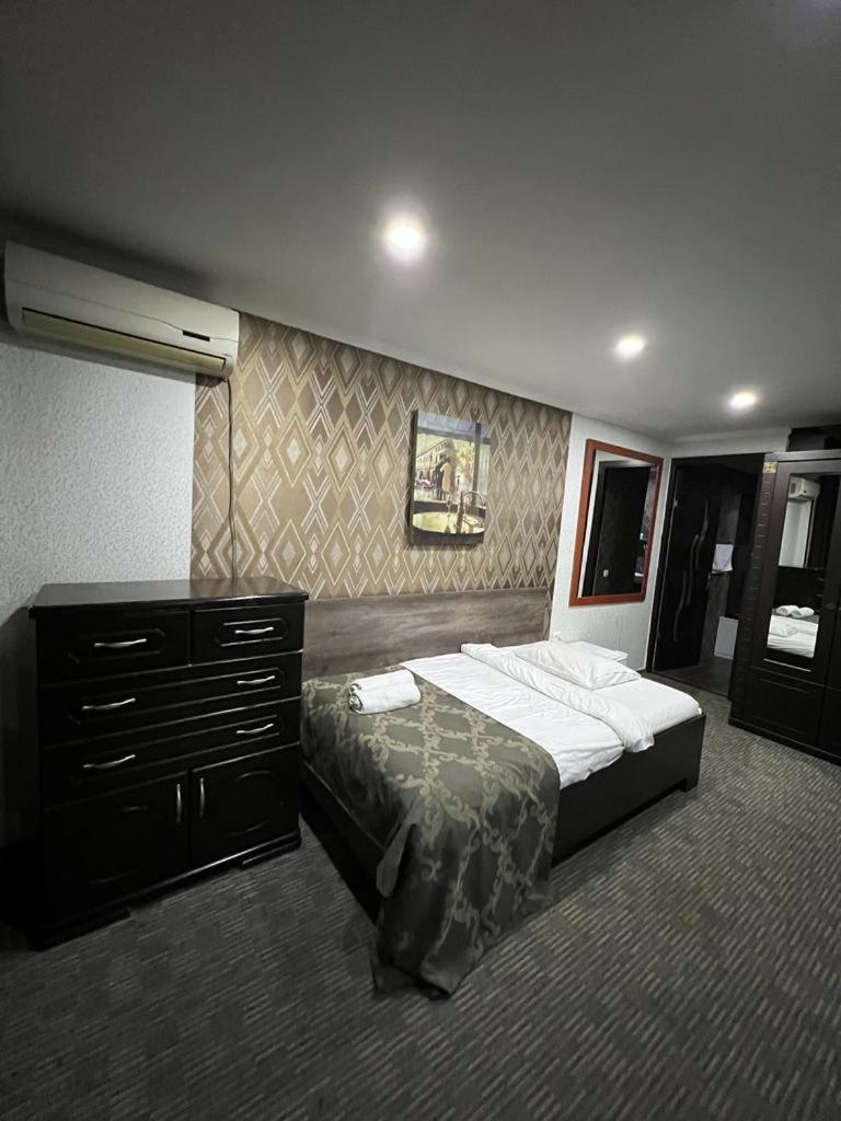 Elno Hotel Tbilisi Ngoại thất bức ảnh