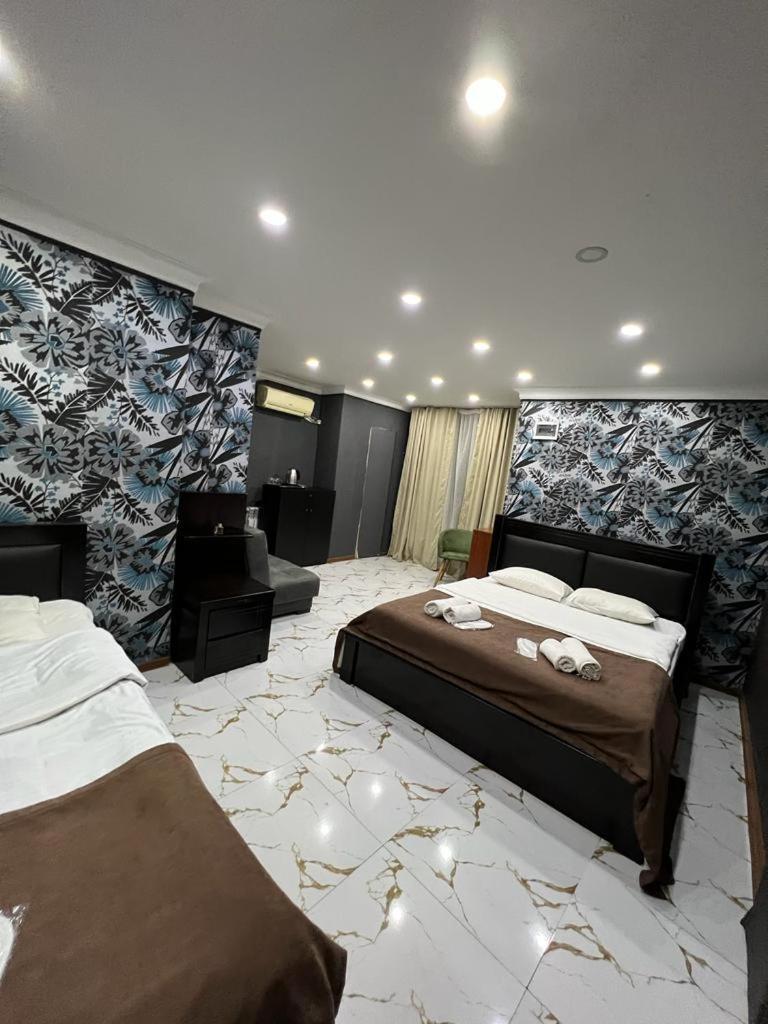 Elno Hotel Tbilisi Ngoại thất bức ảnh