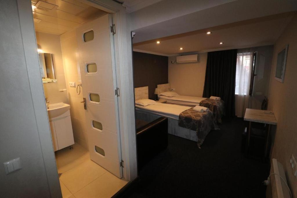 Elno Hotel Tbilisi Ngoại thất bức ảnh