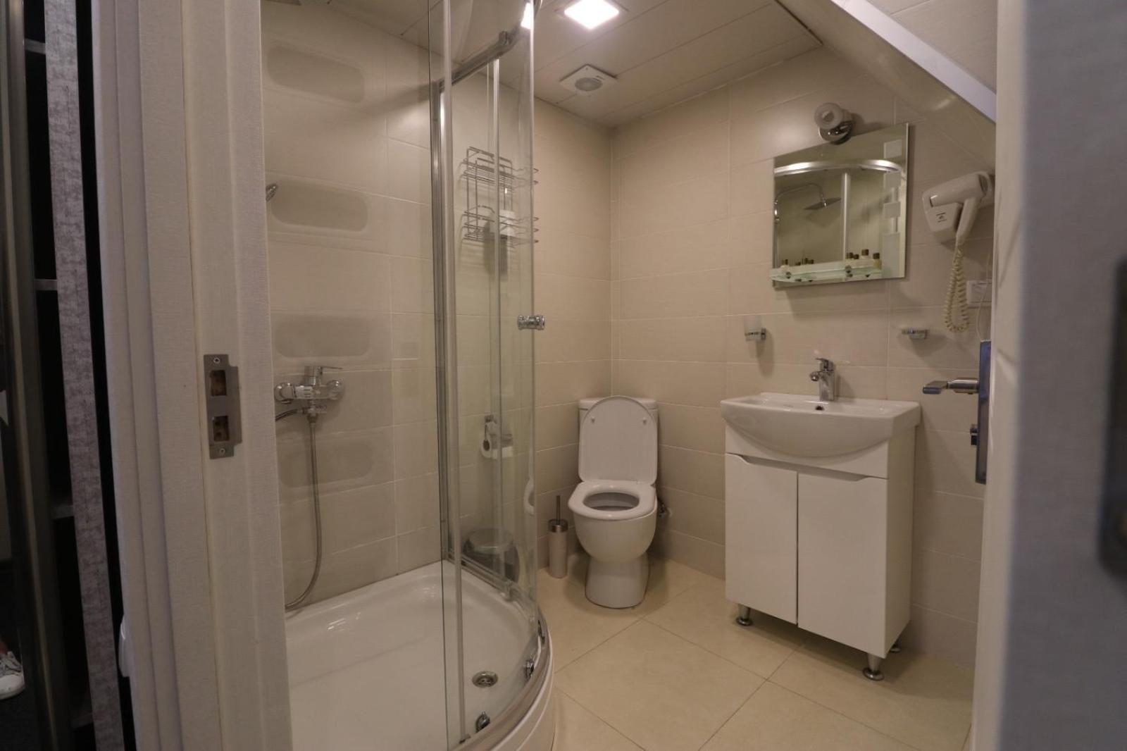 Elno Hotel Tbilisi Ngoại thất bức ảnh