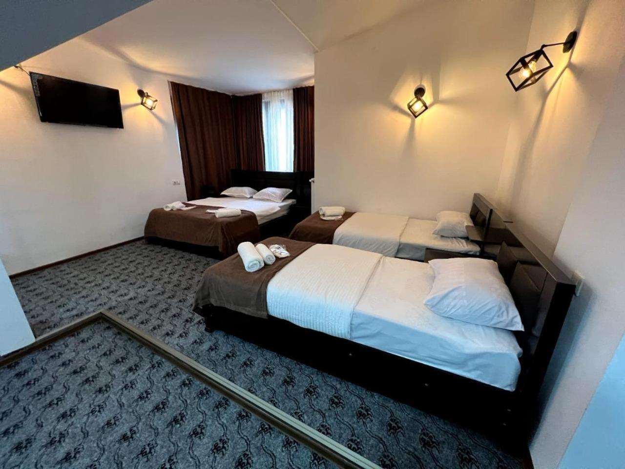 Elno Hotel Tbilisi Ngoại thất bức ảnh